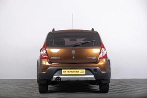 Хетчбэк Renault Sandero Stepway 2013 года, 799000 рублей, Томск