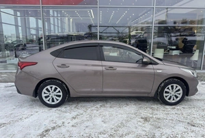 Седан Hyundai Solaris 2018 года, 1152000 рублей, Солонцы