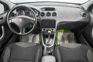 Хетчбэк Peugeot 308 2011 года, 539000 рублей, Барнаул