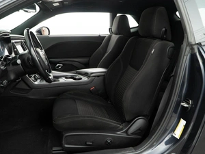 Купе Dodge Challenger 2019 года, 3639050 рублей, Москва