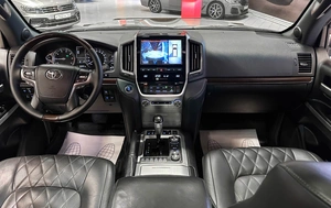 Внедорожник Toyota Land Cruiser 2018 года, 6900000 рублей, Красноярск