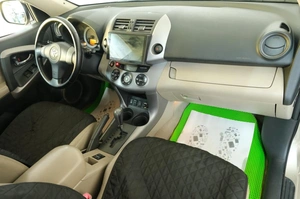 Внедорожник Toyota RAV4 2008 года, 1389000 рублей, Омск