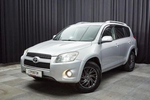 Внедорожник Toyota RAV4 2012 года, 1500000 рублей, Красноярск