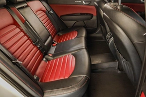 Седан Kia Optima 2019 года, 2349000 рублей, Челябинск