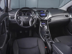 Седан Hyundai Elantra 2012 года, 980000 рублей, Ростов-на-Дону