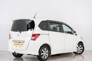 Минивэн Honda Freed 2009 года, 929000 рублей, Красноярск