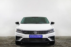 Седан Volkswagen Passat 2017 года, 2259000 рублей, Сургут