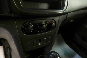 Седан Renault Logan 2019 года, 669000 рублей, Челябинск