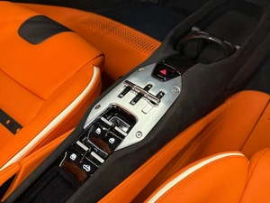 Купе Ferrari SF90 Stradale 2022 года, 42990000 рублей, Павловская Слобода