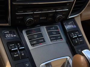 Лифтбек Porsche Panamera 4 2013 года, 3147000 рублей, Ижевск