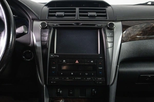 Седан Toyota Camry 2015 года, 2489000 рублей, Сургут