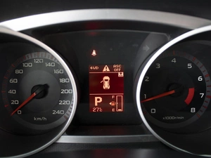 Внедорожник Mitsubishi Outlander 2008 года, 1150000 рублей, Омск
