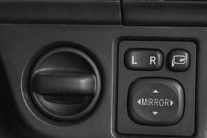 Седан Toyota Corolla Axio 2013 года, 889000 рублей, Кемерово