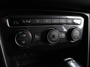 Внедорожник Volkswagen Tiguan 2017 года, 2594000 рублей, Воронеж