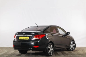 Седан Hyundai Solaris 2013 года, 899000 рублей, Тюмень