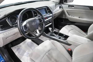 Седан Hyundai Sonata 2017 года, 1499000 рублей, Новокузнецк
