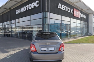 Седан Chevrolet Aveo 2012 года, 810000 рублей, Мирное