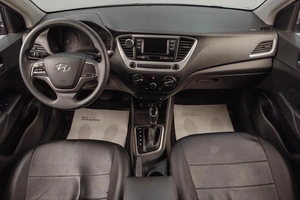 Седан Hyundai Solaris 2018 года, 819000 рублей, Челябинск