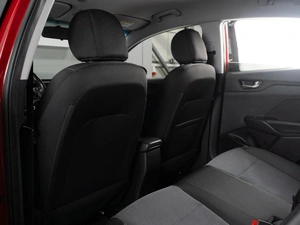 Седан Hyundai Solaris 2017 года, 1300000 рублей, Тюмень