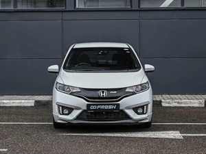 Хетчбэк Honda Fit 2013 года, 1074000 рублей, Кирилловка