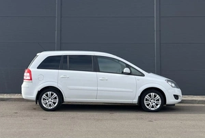Минивэн Opel Zafira 2012 года, 800000 рублей, Солонцы