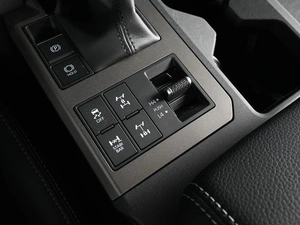 Внедорожник Toyota Land Cruiser Prado 2024 года, 9950000 рублей, Аксай