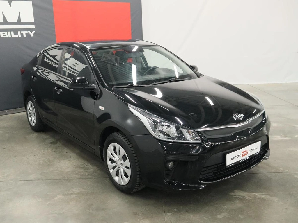 Седан Kia Rio 2018 года, 1675000 рублей, Курск