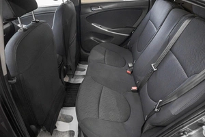 Седан Hyundai Solaris 2011 года, 729000 рублей, Барнаул