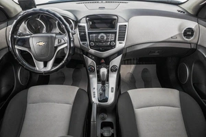Хетчбэк Chevrolet Cruze 2012 года, 799000 рублей, Барнаул