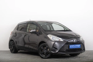 Хетчбэк Toyota Vitz 2017 года, 999000 рублей, Томск