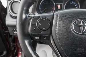 Внедорожник Toyota RAV4 2017 года, 2299000 рублей, Барнаул