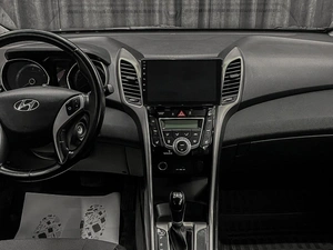 Хетчбэк Hyundai i30 2013 года, 920000 рублей, Красноярск