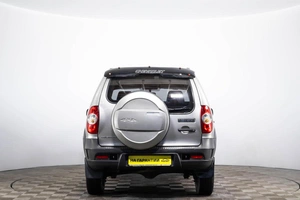 Внедорожник Chevrolet Niva 2015 года, 599000 рублей, Пермь