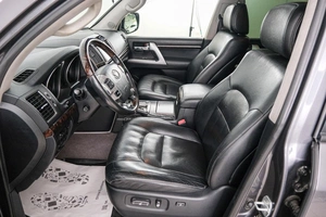 Внедорожник Toyota Land Cruiser 2014 года, 4399000 рублей, Красноярск
