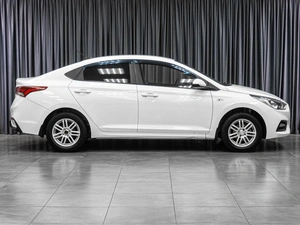 Седан Hyundai Solaris 2017 года, 1069000 рублей, Тюмень