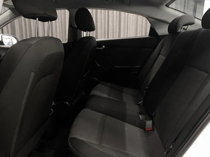 Седан Hyundai Solaris 2017 года, 1070000 рублей, Красноярск