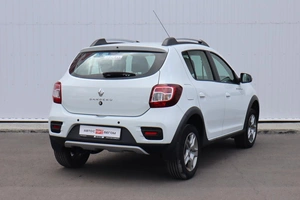 Хэтчбек Renault Sandero 2022 года, 1380000 рублей, Брянск