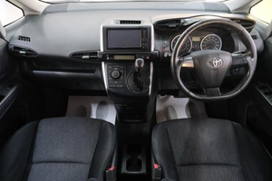 Минивэн Toyota Wish 2011 года, 1319000 рублей, Омск