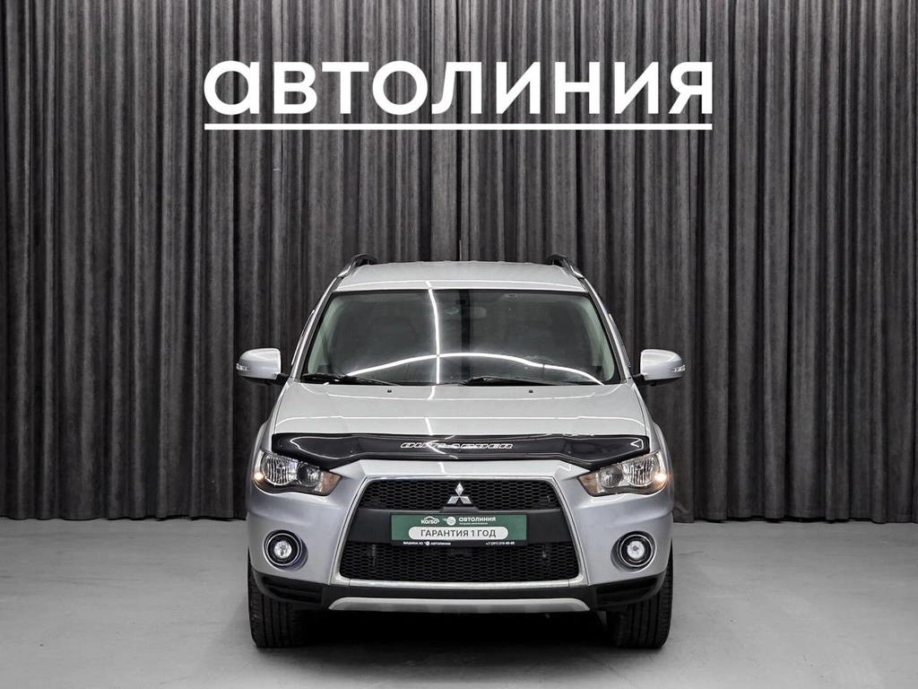Внедорожник Mitsubishi Outlander 2011 года, 1179000 рублей, Красноярск