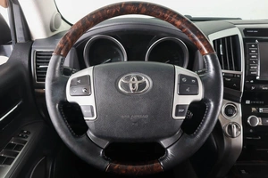 Внедорожник Toyota Land Cruiser 2013 года, 3639000 рублей, Пермь