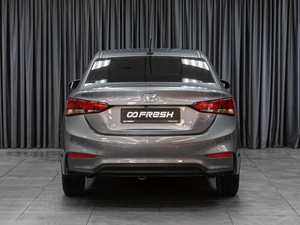 Седан Hyundai Solaris 2018 года, 1499000 рублей, Тюмень