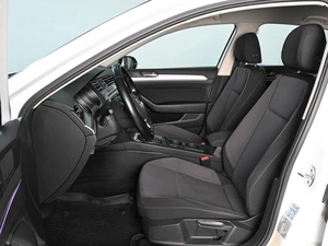 Седан Volkswagen Passat 2016 года, 1799000 рублей, Ростов-на-Дону