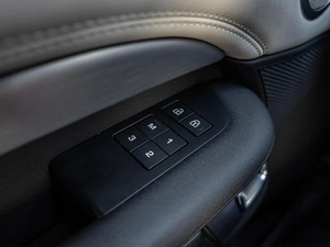 Внедорожник Land Rover Discovery 2021 года, 6560000 рублей, Краснодар