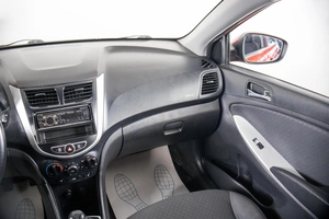 Хетчбэк Hyundai Solaris 2012 года, 649000 рублей, Пермь