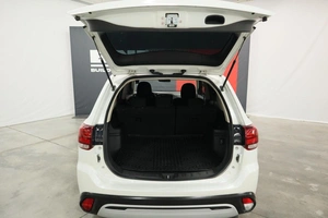 Внедорожник Mitsubishi Outlander 2021 года, 2450000 рублей, Курск