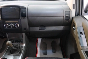 Пикап Nissan Navara 2010 года, 1399000 рублей, Омск