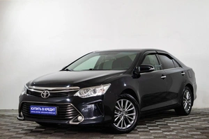 Седан Toyota Camry 2016 года, 2309000 рублей, Сургут