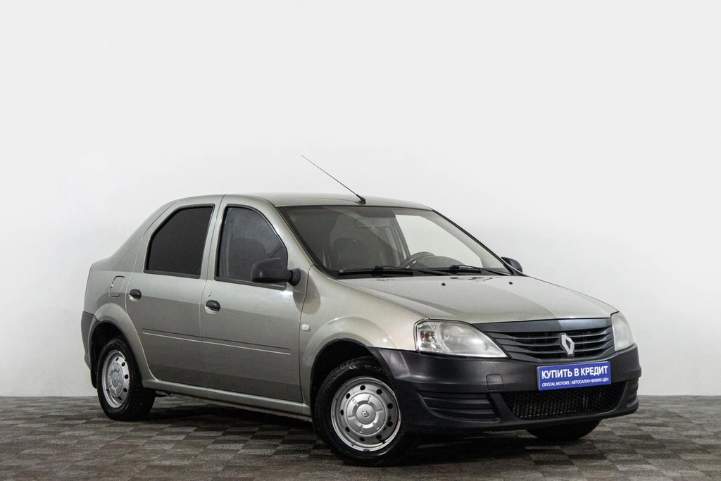 Седан Renault Logan 2011 года, 419000 рублей, Сургут