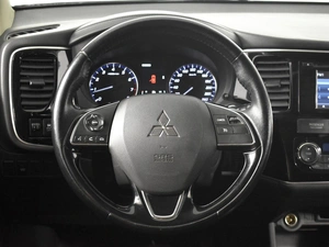 Внедорожник Mitsubishi Outlander 2015 года, 1724900 рублей, Казань
