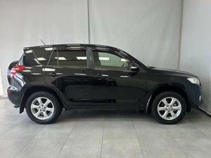 Внедорожник Toyota RAV4 2011 года, 1495000 рублей, Красноярск